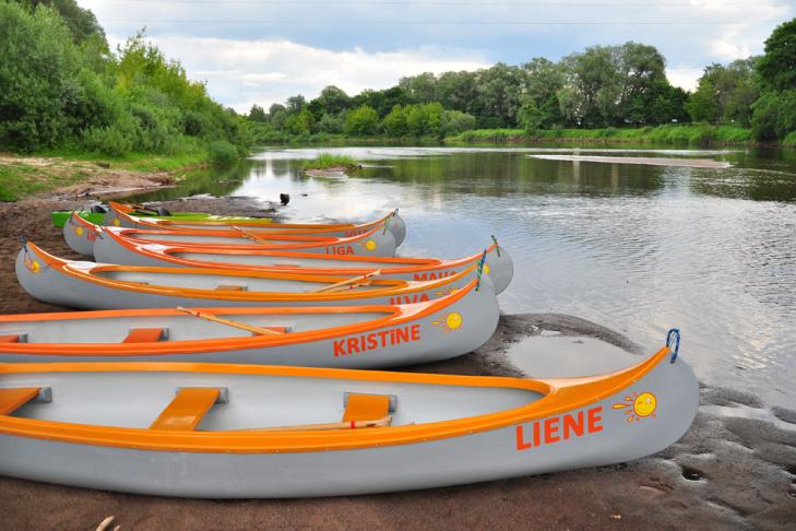 Žygiai baidarėmis ir baidarėmis Gaujos upe slide-6